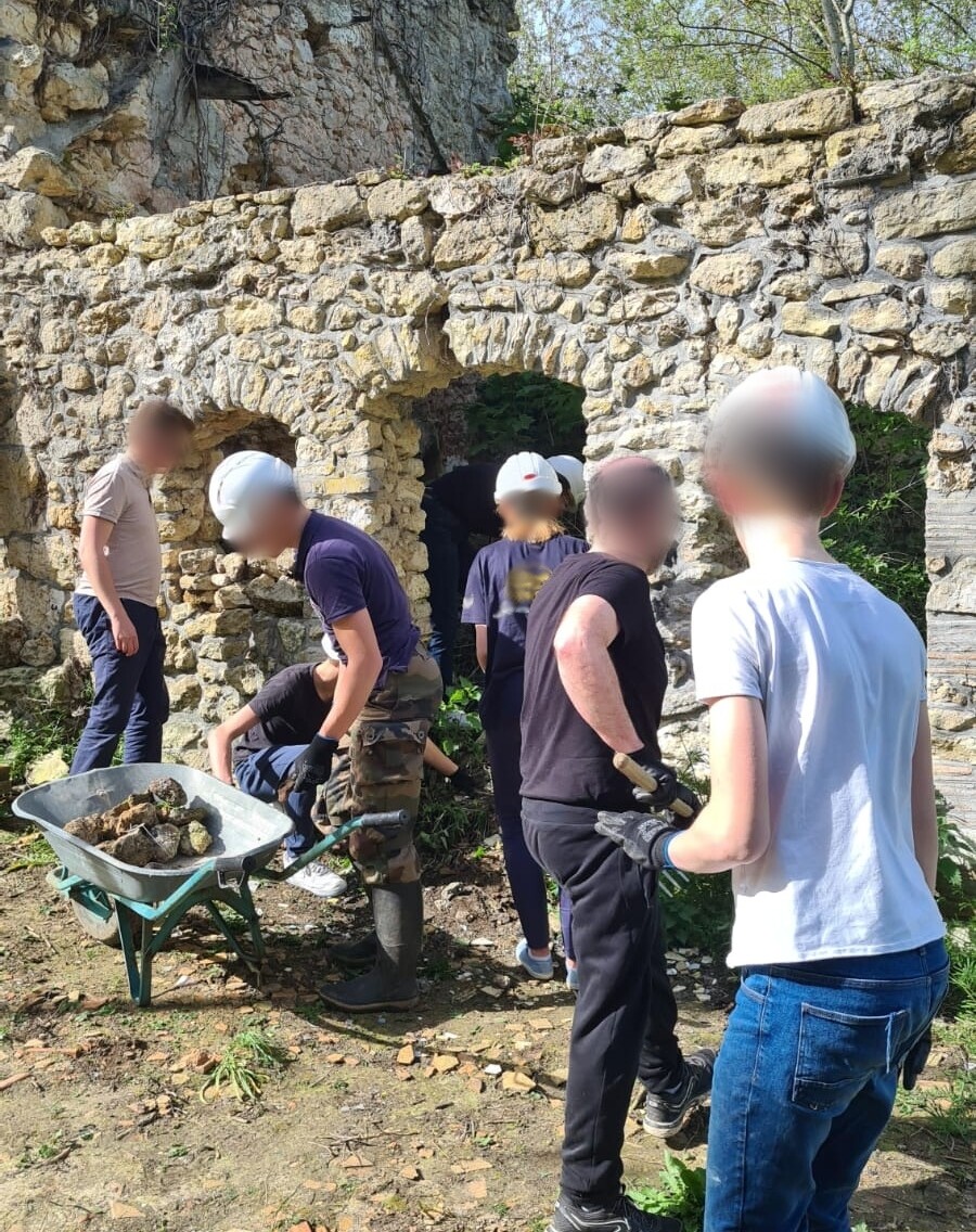 Petit travaux des jeunes de l'aumonerie de Vernon